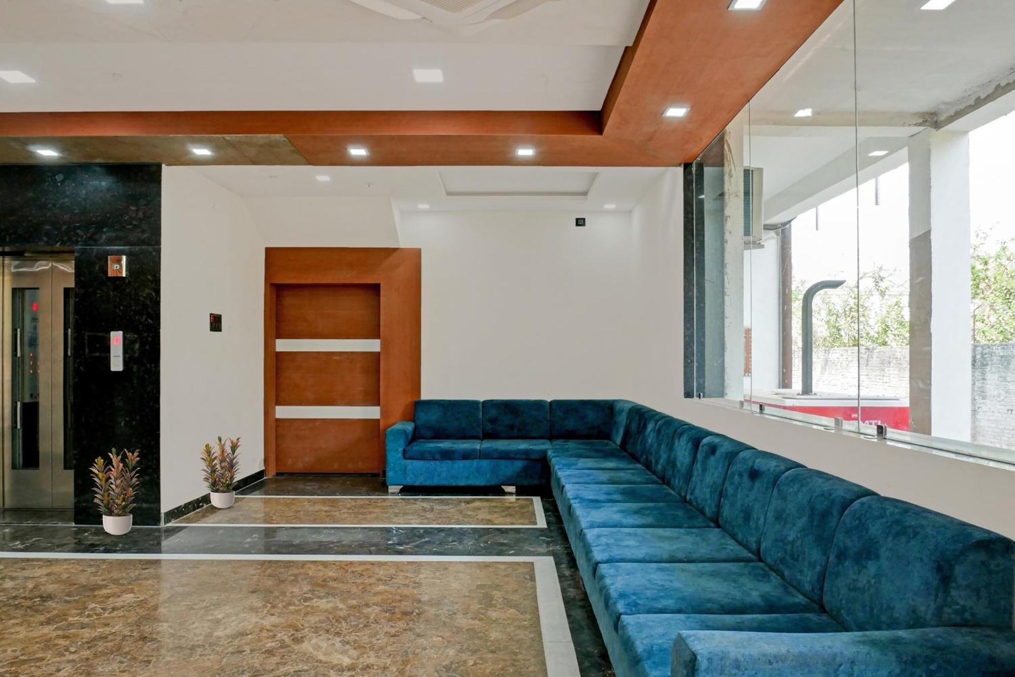 Collection O Hotel Shaurya - Varanasi — Photos 2